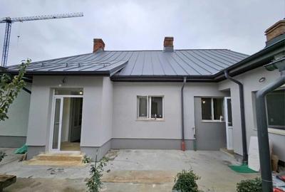 Apartament cu 3 camere semidecomandat, mobilat în 13 Septembrie - 8