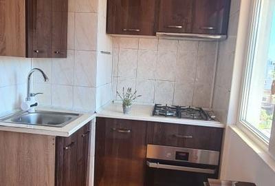 Apartament cu 2 camere decomandat în Gura Văii - 3