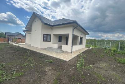 Casă cu 3 camere cu Teren 500 Mp în Central - 7