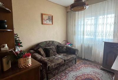 Apartament cu 4 camere decomandat în Central - 2