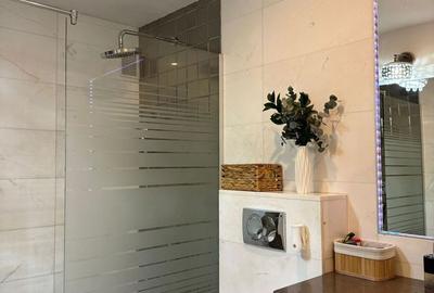 Apartament cu 4 camere în Central - 12