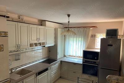 Apartament 2 camere de inchiriat in zona Tractorul Coresi Apartament 2 camere de inchiriat in zona Tractorul Coresi - 1