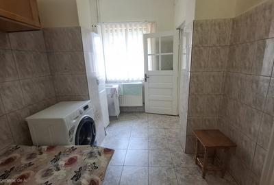 Casă individuală cu 3 camere cu Canalizare în Central - 19