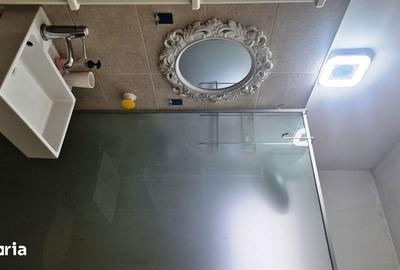 Apartament cu 2 camere, mobilat în Romană