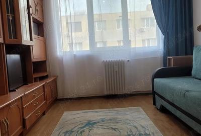 Garsonieră semidecomandată în Tractorul - 9