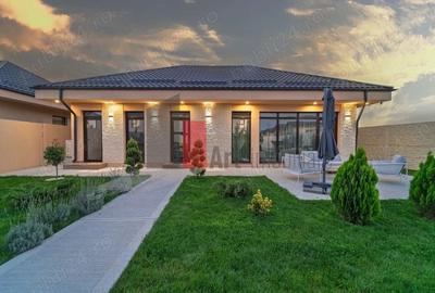 Casă individuală cu 4 camere cu Canalizare în Domnești - 2