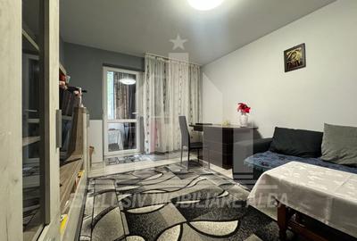 Apartament cu 3 camere decomandat, mobilat în Cetate