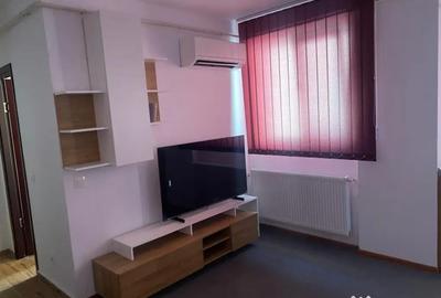 Apartament cu 2 camere semidecomandat, mobilat în 1 Mai - 1