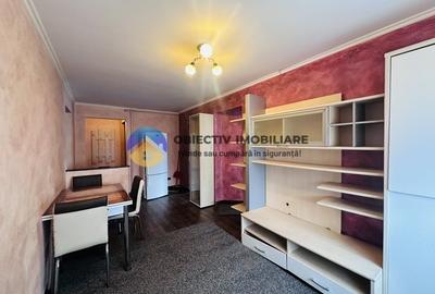 Apartament cu 4 camere semidecomandat în Calea Romanului