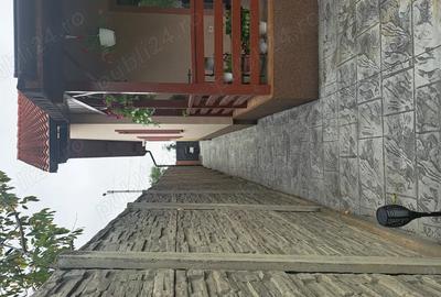 Casă cu Teren 380 Mp în Moșnița Nouă - 1