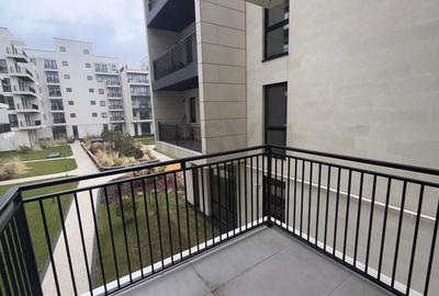 Apartament cu 3 camere semidecomandat în Pipera