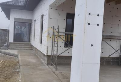 Casă individuală cu 4 camere cu Teren 530 Mp în Băicoi - 5