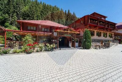 Hotel / Pensiune cu 33 camere de vanzare - 1
