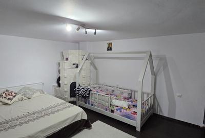 Casă cu 4 camere în Săbăreni - 7
