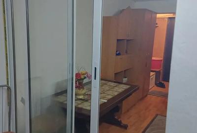 Apartament de vanzare - 3