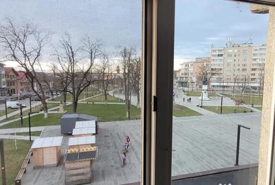 Apartament cu 4 camere decomandat în Central - 1