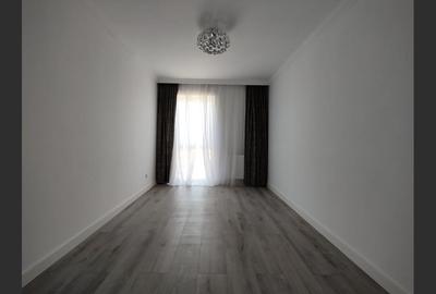 Penthouse cu 5 camere decomandat, mobilat în Nufărul - 13