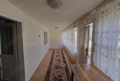 Vanzare casa batraneasca la poalele Mun?ilor Macin 1000 mp teren, 5 camere, vedere panoramica - 2