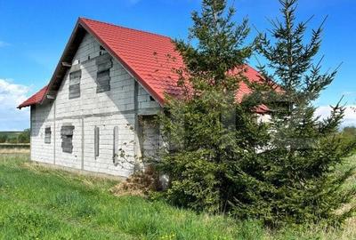 Casă cu 6 camere cu Teren 2800 Mp în Siret - 4