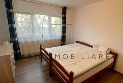 Apartament cu 2 camere decomandat în Micro 21 - 1