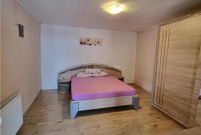 Casă cu 6 camere decomandat cu Teren 727 Mp în Brânceni