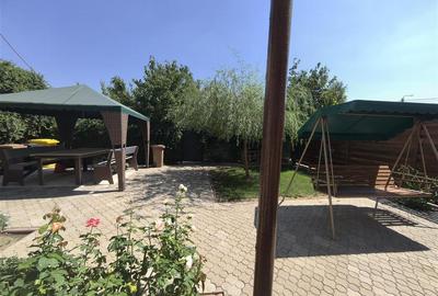 Casă cu 3 camere cu Canalizare în Grădiște