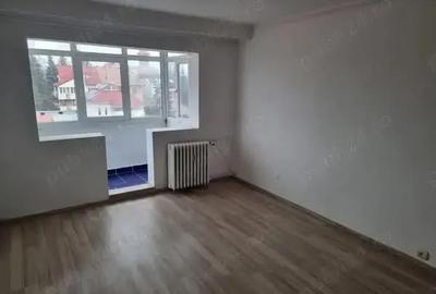 A 43 Proprietarul vinde apartament 3 camere ,luminos , Cascada Bacau - 12