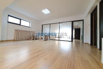 Birou, de 450 mp, în P-ța Victoriei - 10