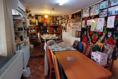 Casă cu 4 camere cu Teren 343 Mp în Central - 2