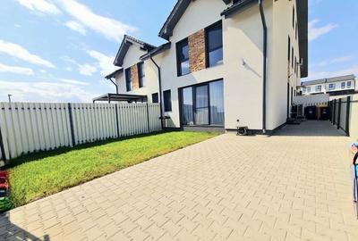 Casă cu 4 camere în Central - 1