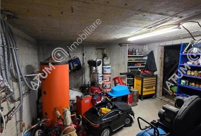 Casă individuală cu 5 camere cu Canalizare în Tineretului - 22