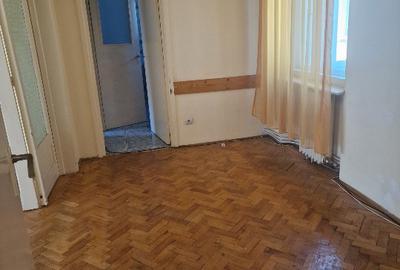 Apartament cu 4 camere semidecomandat în Central - 5