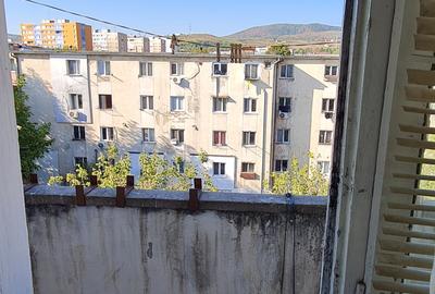 Vand apartament 2 camere - 8