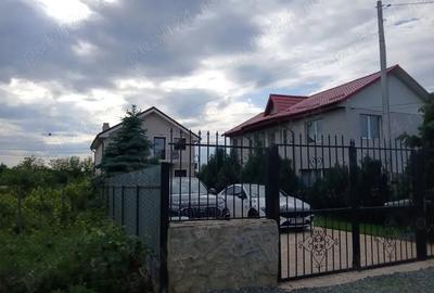 Teren de 500 mp, în Vânători