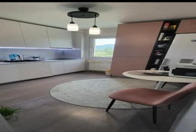 Apartament 2 camere, decomandat - zona Astra - 3