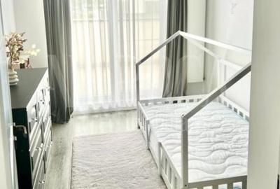 Apartament cu 3 camere semidecomandat, mobilat în Florești - 2