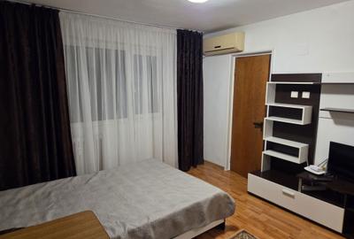 Garsonieră semidecomandată în Teiul Doamnei