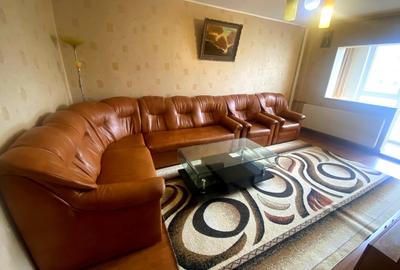 Apartament cu 3 camere decomandat, mobilat în Titan - 1