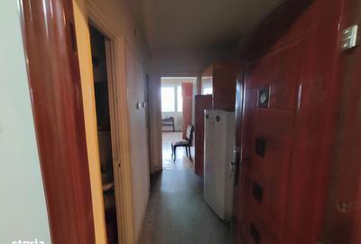 Garsonieră decomandată în Pajura