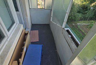 Apartament cu 2 camere decomandat în Mârșa - 14
