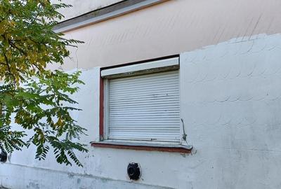 Ofer la schimb casa 5 camere pentru o garsoniera in Timi?oara - 1