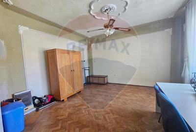 Casă cu 2 camere cu Teren 719 Mp în Central - 13