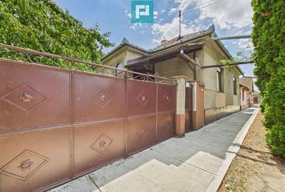 Casa, Com.Irato?u. Jud.Arad - 1