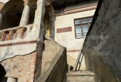 Conac cu teren intravilan 8759 mp, priveliste panoramica, Ci - 4