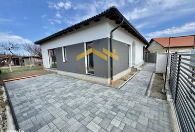 Casă cu 3 camere cu Teren 400 Mp în Sânmihaiu Român - 10