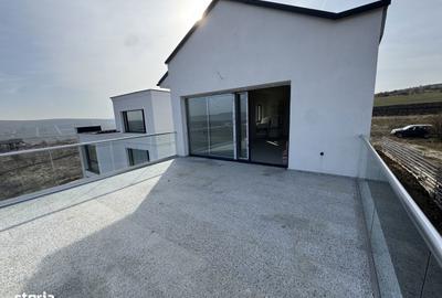 Casă cu 6 camere cu Teren 479 Mp în Central - 3