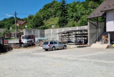 Casă cu 7 camere cu Teren 5000 Mp în Năsăud - 2