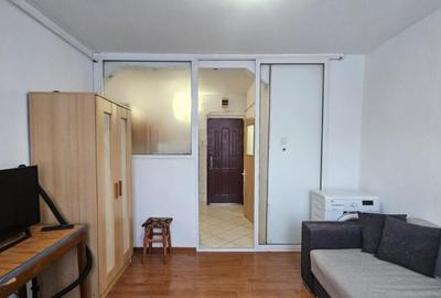 Garsonieră semidecomandată, mobilată în Noua