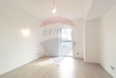 Apartament cu 3 camere semidecomandat în Dămăroaia - 6