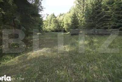 Teren de 16945 mp, în Central